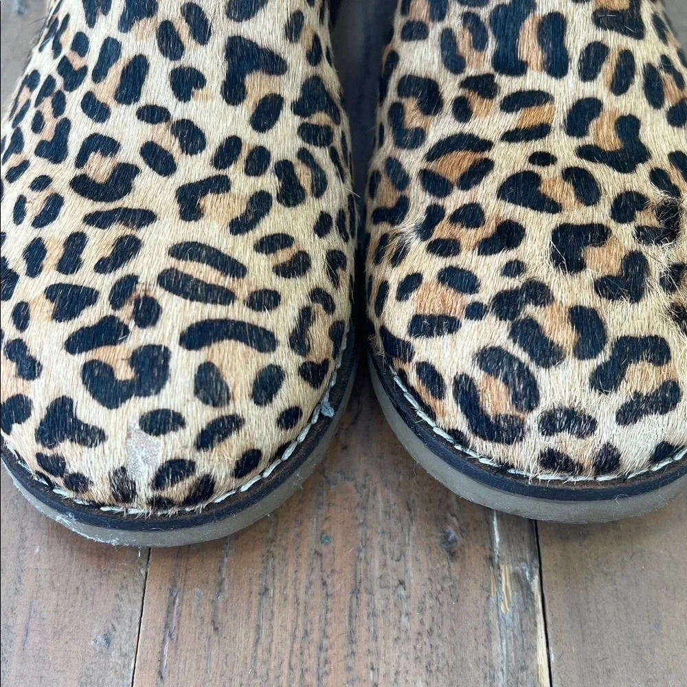Mini Boden calf hair leather leopard side zip ankle boots eu 35 US 3